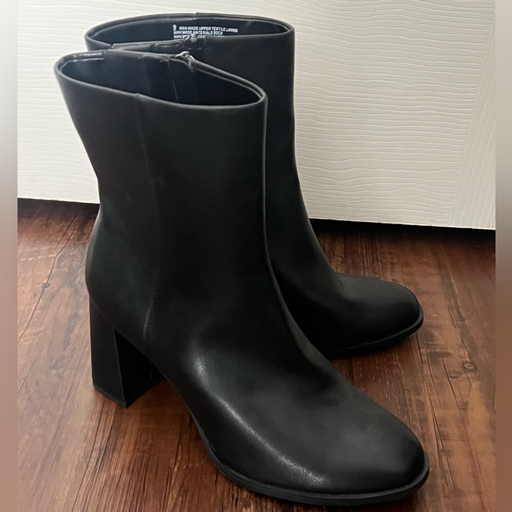 NWT Black Booties Size 9 Boots